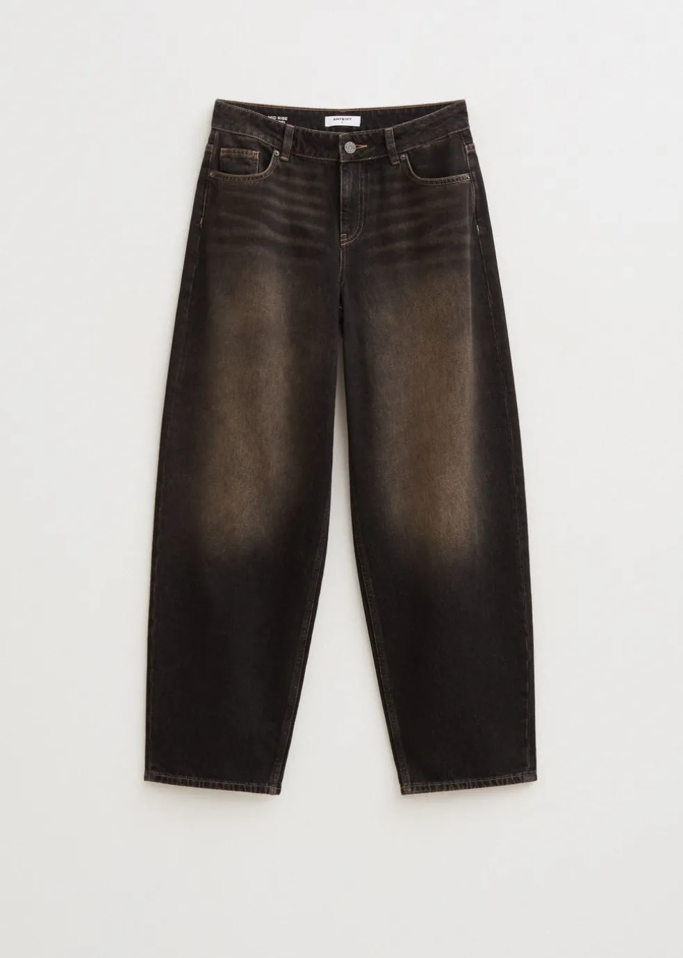 Balloon jeans