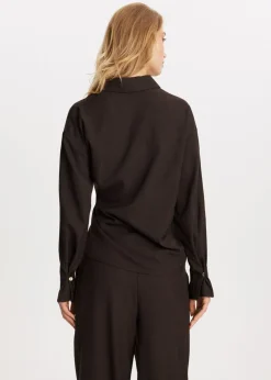 Blouse met knoopdetail