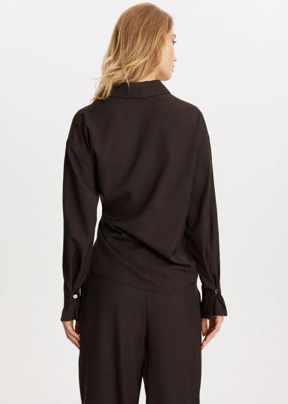 Blouse met knoopdetail