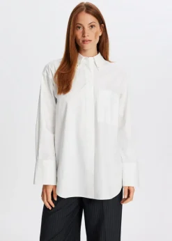 Blouse met pareldetails