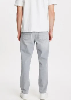 Bruce relaxed tapered jeans
