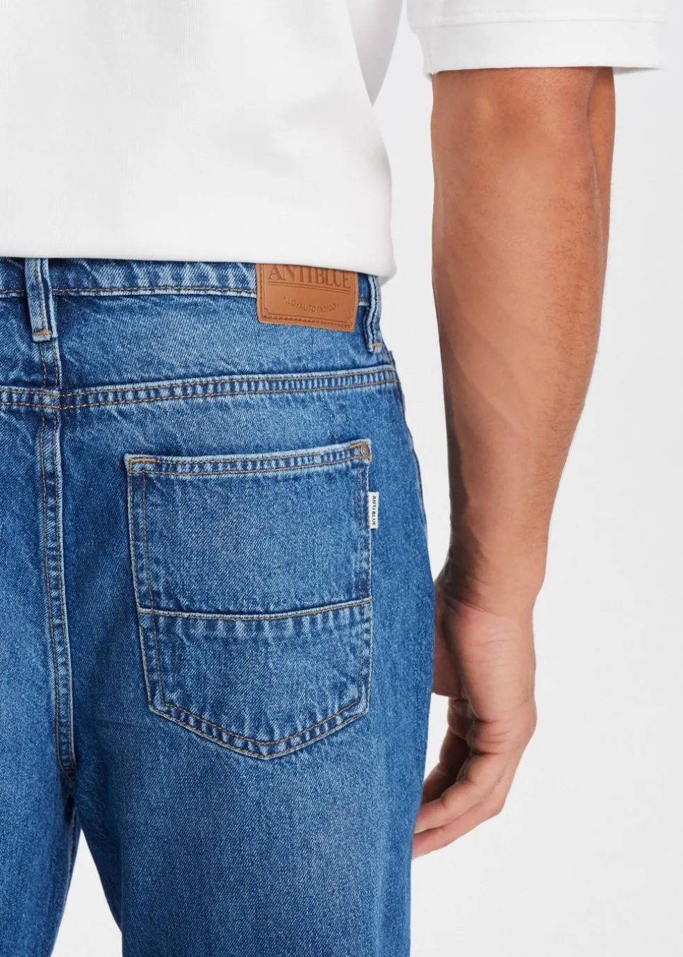 Bruno straight leg jeans