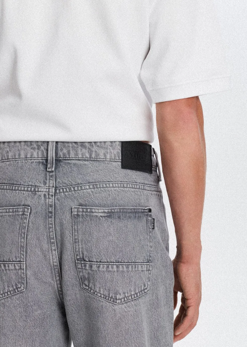 Bruno straight leg jeans