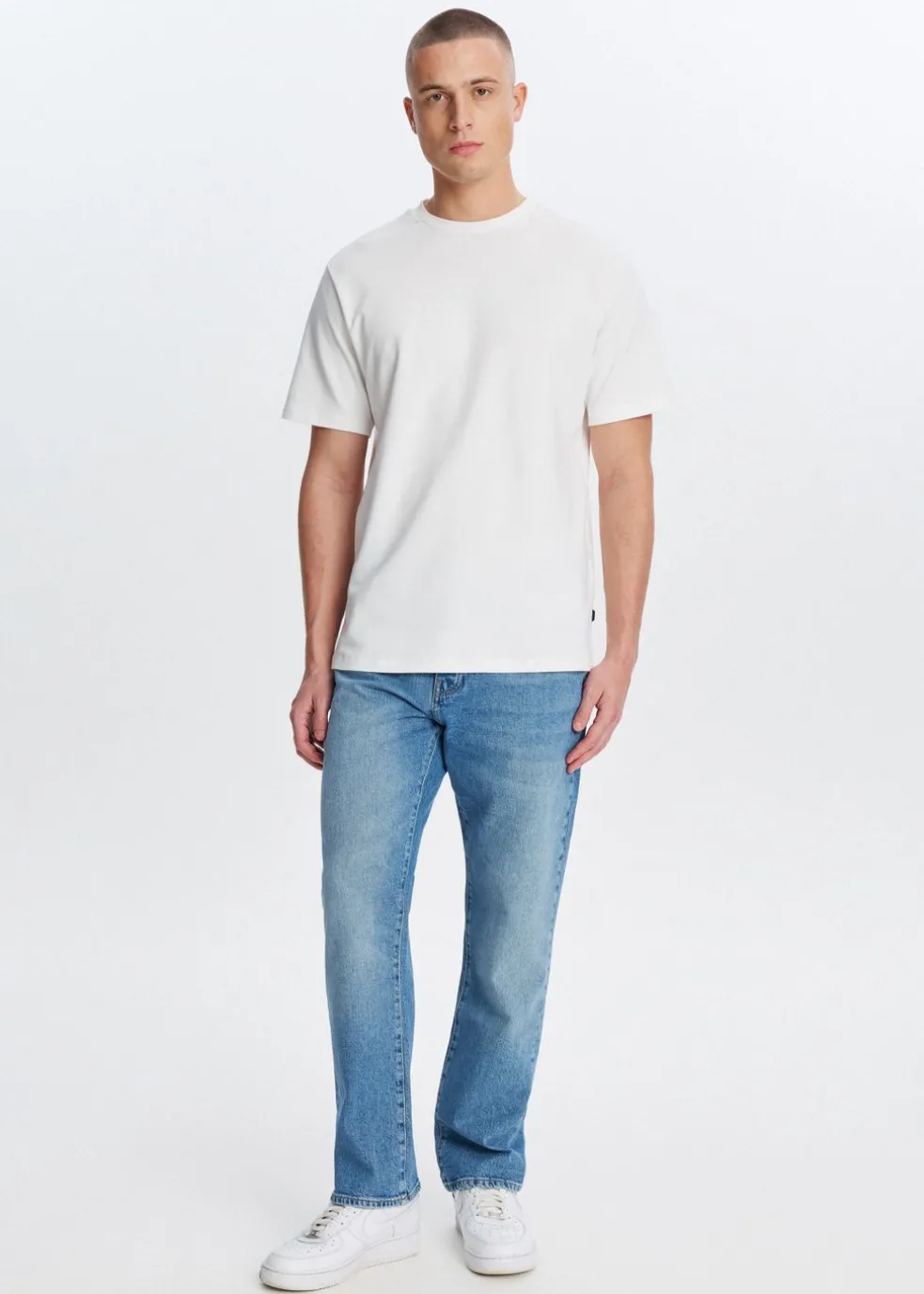 Comfort straight jeans
