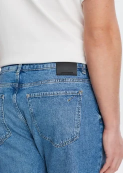 Comfort straight jeans