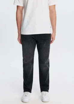 Comfort straight jeans