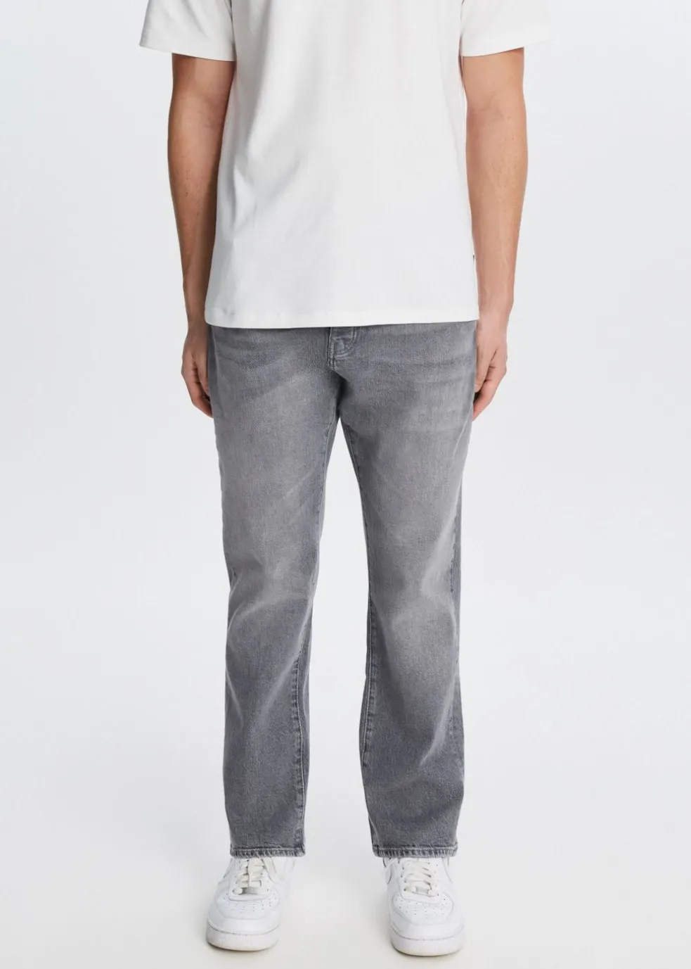 Comfort straight jeans