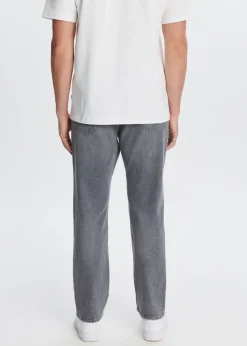 Comfort straight jeans