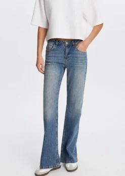 Flared jeans met printdetail