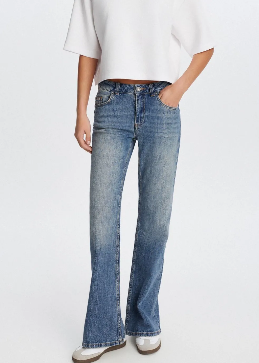 Flared jeans met printdetail