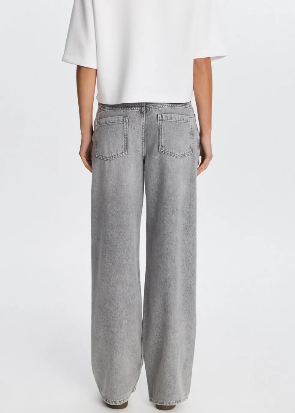 Loose fit jeans