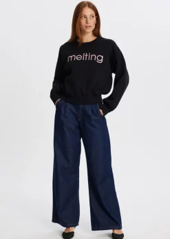 Melting sweater