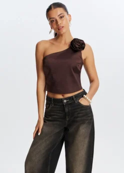 One shoulder top met roos