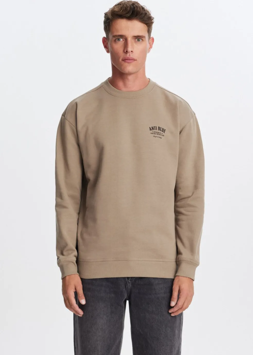 Oversized sweater retro ride