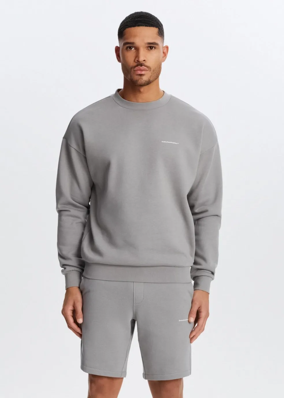 Oversized trademark sweater