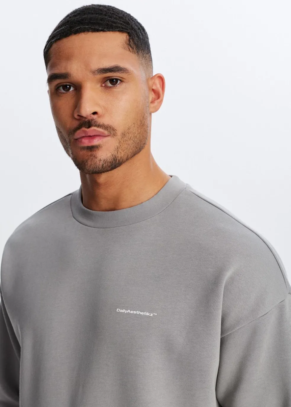 Oversized trademark sweater