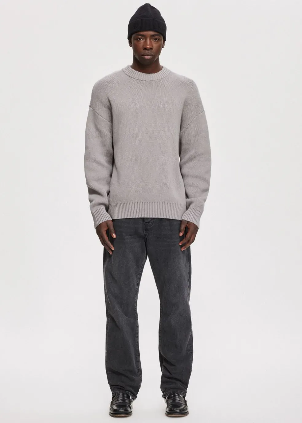 Oversized trui overlap logo