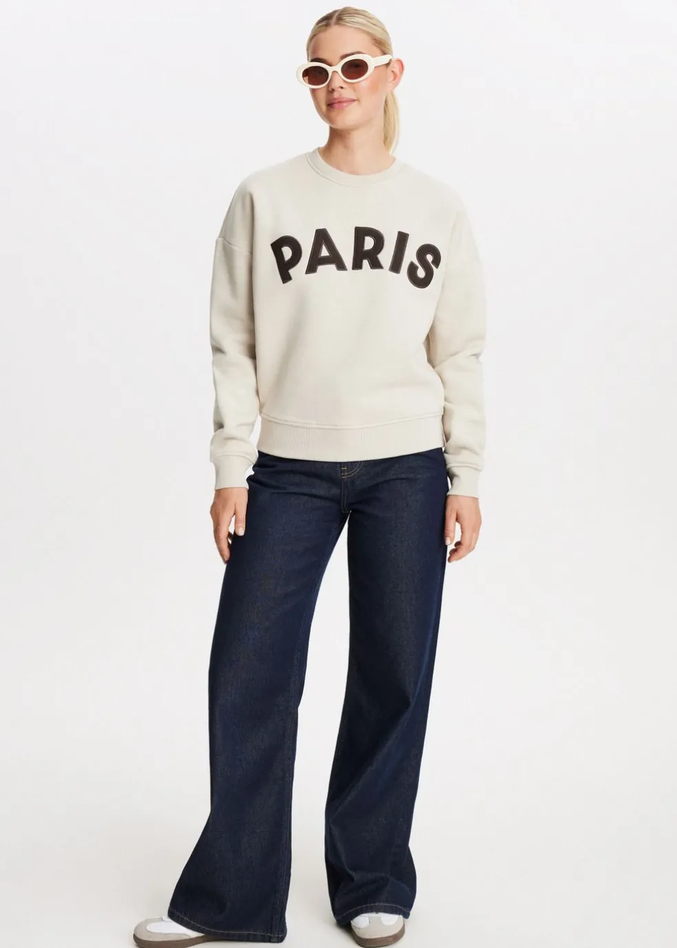 Paris geborduurde sweater