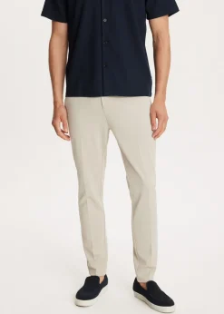 Piqué chino slim fit