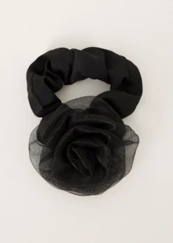 Scrunchie met organza bloem