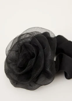 Scrunchie met organza bloem