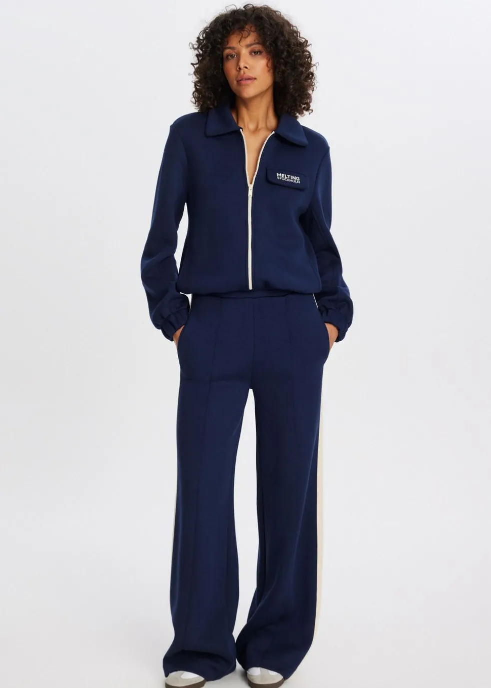 Scuba sweatpants