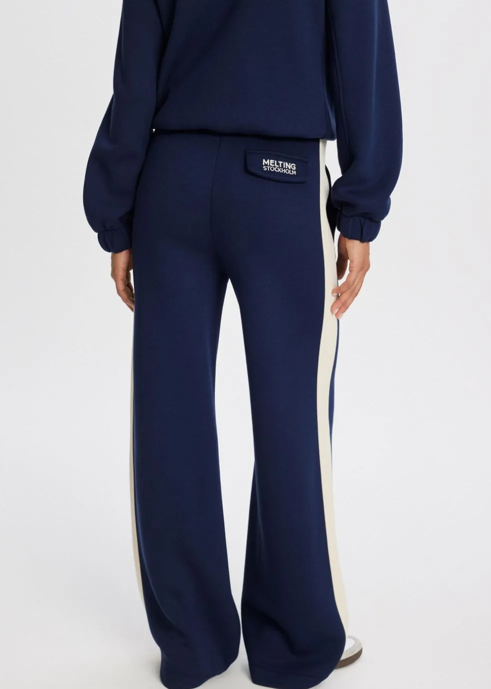 Scuba sweatpants