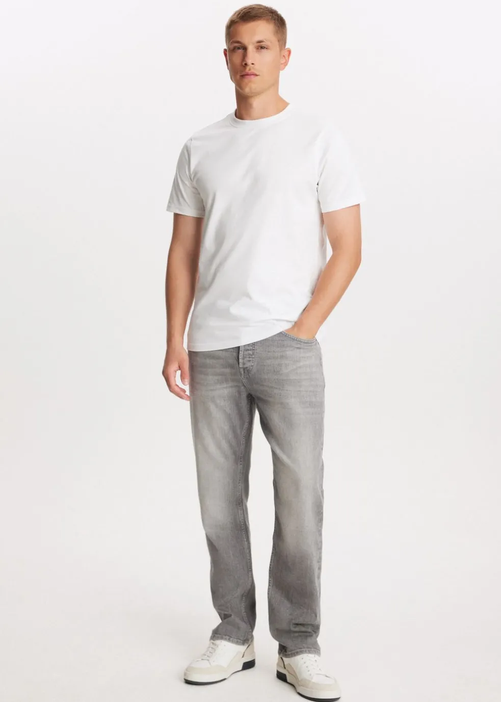 Stretchy straight leg jeans