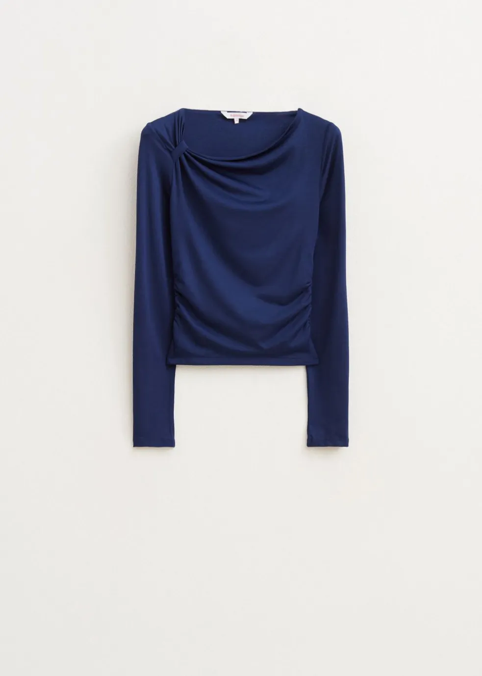 Top met knoopdetail