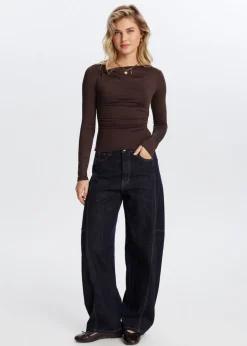 Top met knoopdetail
