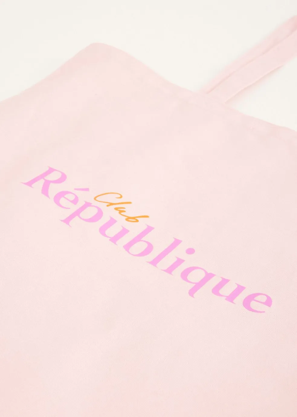 Tote bag