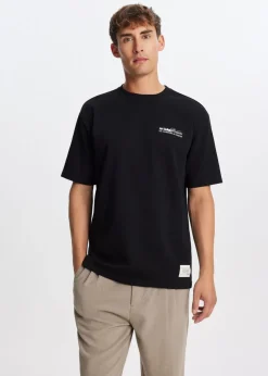 T-shirt art gallery