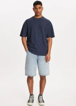 T-shirt essential