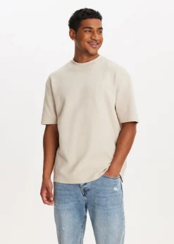 T-shirt essential
