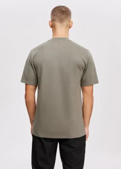 T-shirt staff