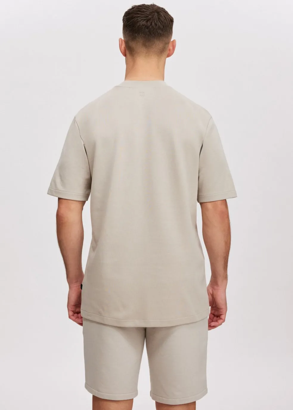 T-shirt staff