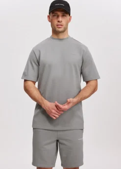 T-shirt staff