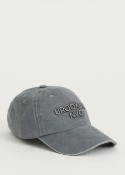 Washed Brooklyn pet