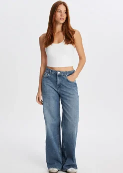 Wide leg jeans